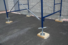 Load image into Gallery viewer, Galvanized levelling jack with plate of 24″